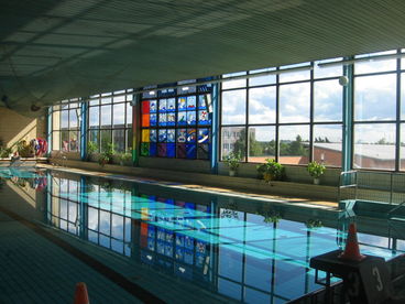 schwimmhalle olvenstedt schwimmen clipart