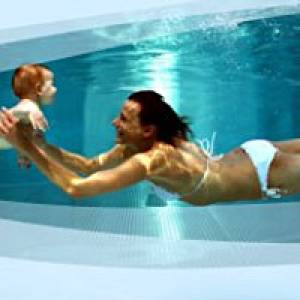 Babyschwimmen im Johannisbad in Freiberg